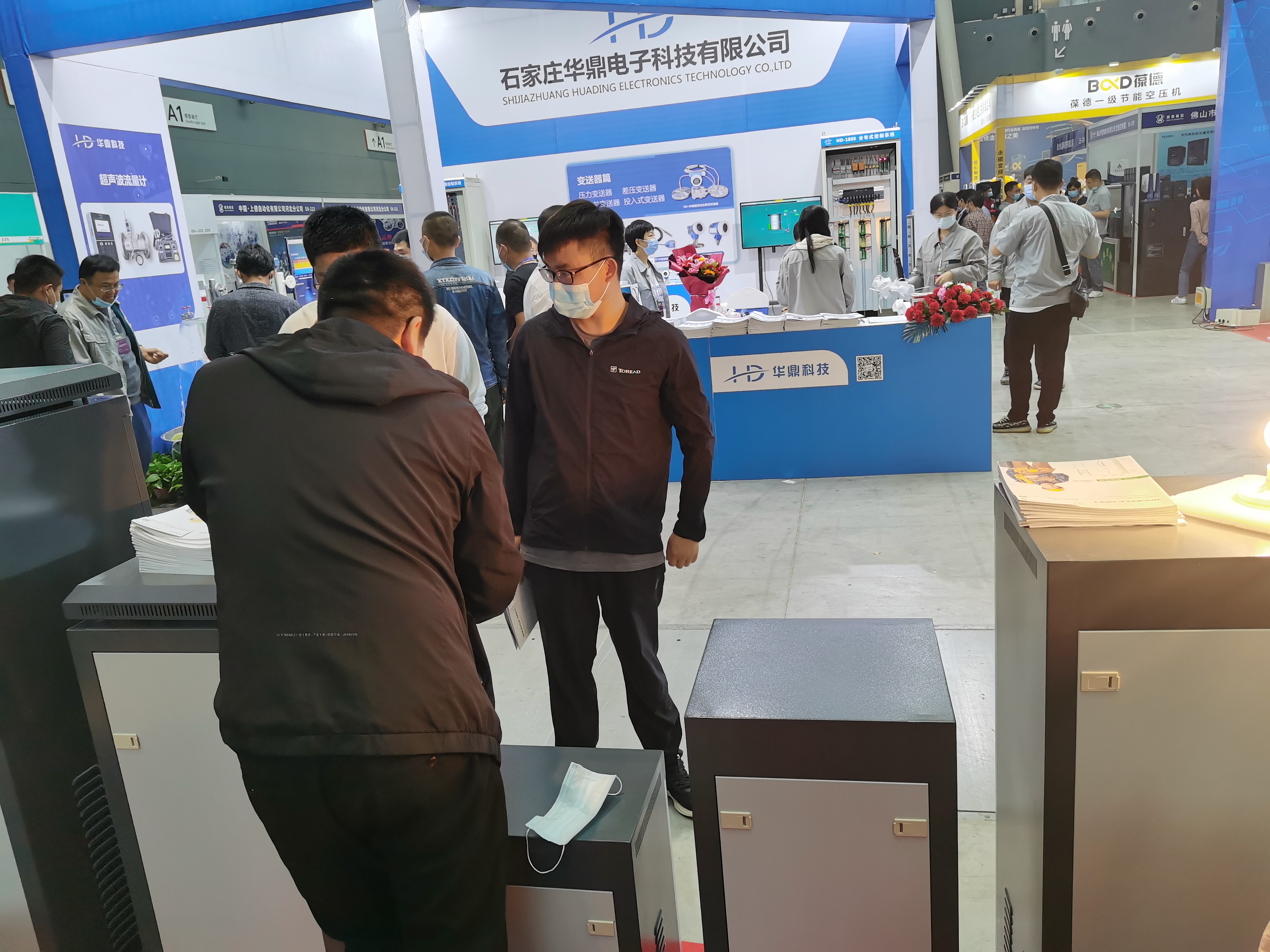 High Quality 1.5KW 380V 50Hz/60Hz Variable Frequency Inverter/VFD 3-Phase Pump Controller Panel Guaranteed